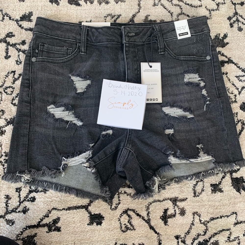 Judy Blue black shorts